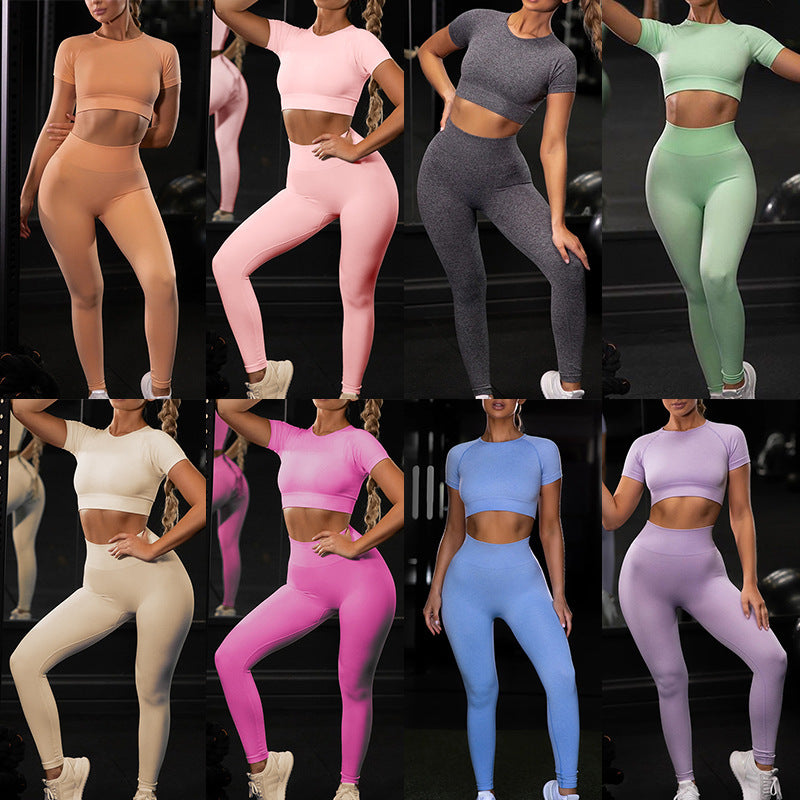 Women seamless yoga set in various colors, fitness active gym attire for exercise and yoga sessions.